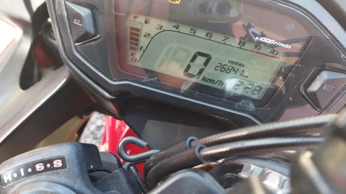 Vende-se moto CBR 500r