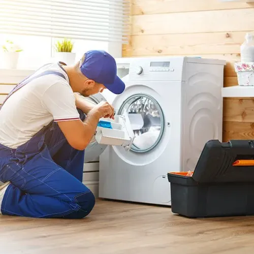 Manutenção em máquina de lavar roupa, lavadora.