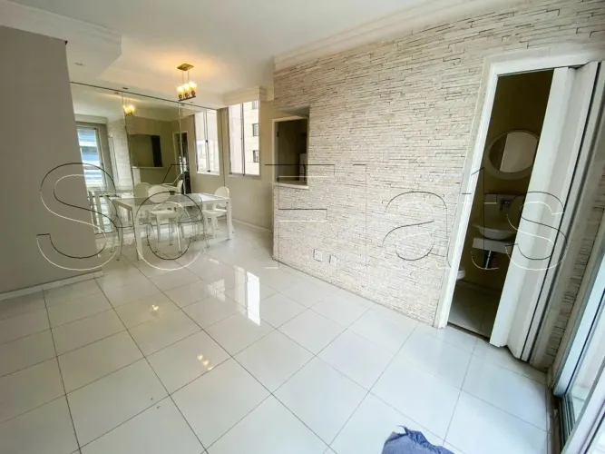 Twin Towers, apartamento disponível para locação com 73m², 2 suítes e 2 vagas.