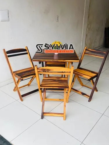 Conjunto dobrável 70x70 envernizado