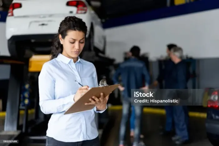 Recepcionista com Experiência em Auto Center / Oficina 