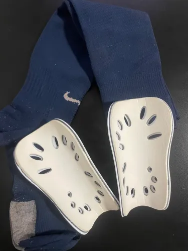 Caneleira J Guard Adulto ORIGINAL (Nike)