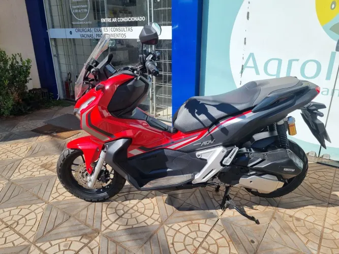 Honda Adv 150 2024 semi nova / espetacular