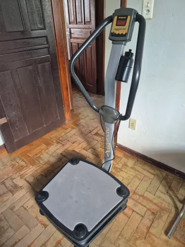 Plaraforma vibratória athetic