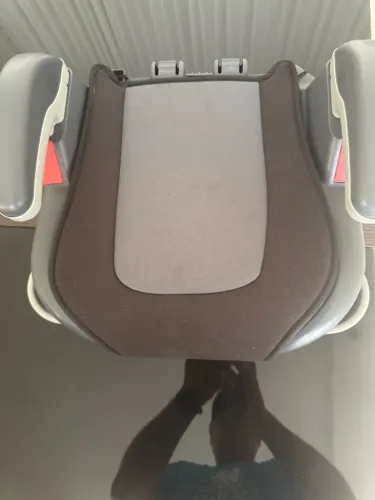 Cadeirinha para bebê em automóvel