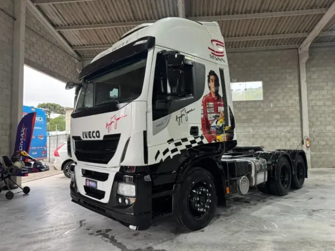 IVECO HIWAY 440 6x2 ANO 22
