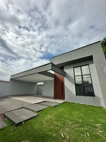 Casa Nova à Venda 3 quartos, sendo 1 suíte no Setor Cristalino em Aparecida de Goiânia-Go.