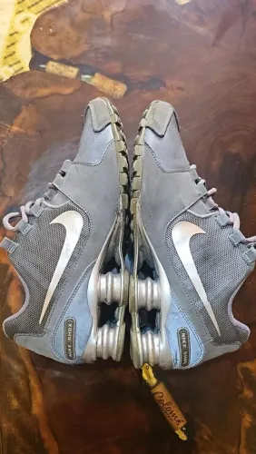 Tênis Nike shox adulto 