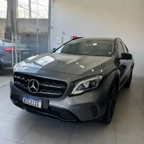 Mercedes-Benz GLA 200 Adv. 1.6/1.6 TB 16V Flex Aut. 2019