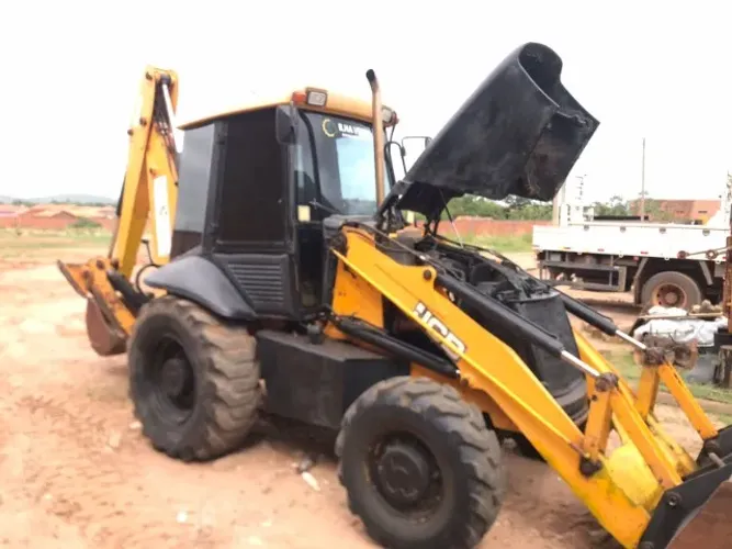 retroescavadeira jcb 3c plus