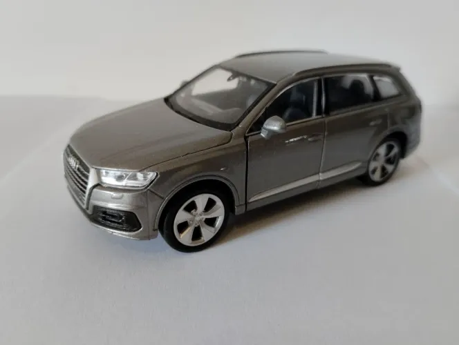Welly - Miniatura Audi Q7