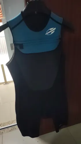 Roupa de neoprene Mormaii tamanho P - curto e sem mangas e 