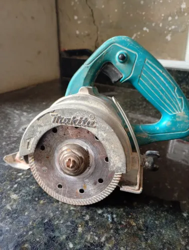 Makita 