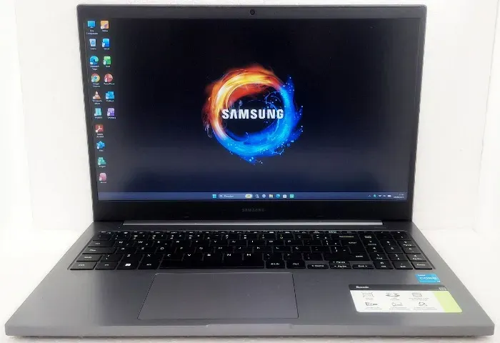Vendo Notebook TOP Samsung Book Core i3 11ª Geração com SSD e Tela Full HD