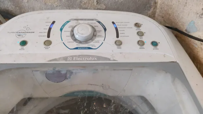 Máquina de lavar Eletrolux 15 kg