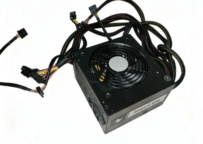 Fonte PC gamer nidus Pichau 500w 80 plus bronze 