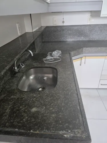 Bancada completa + lavanderia de granito cozinha