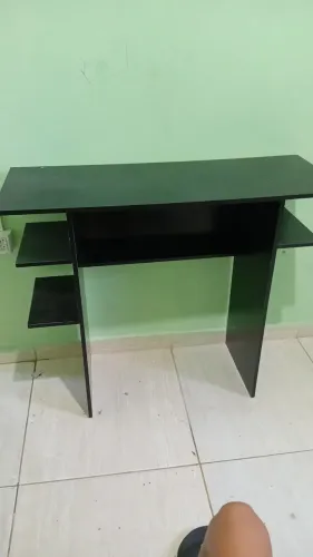 Mesa para computador preta