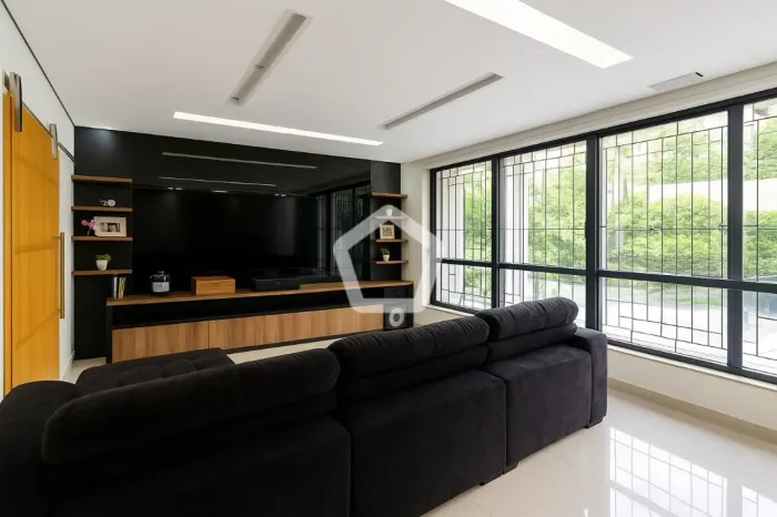Sobrado para venda em Vila Madalena com 4 quartos, sendo 2 suítes, 299m²