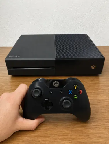 Xbox One 500GB - Muito Conservado!