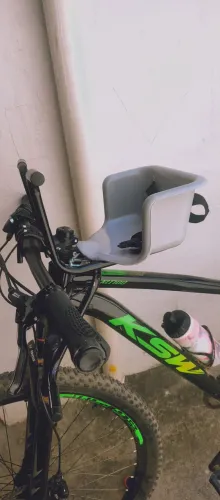 Cadeirinha infantil pra bicicleta