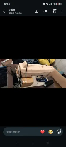 Máquina de costura reta