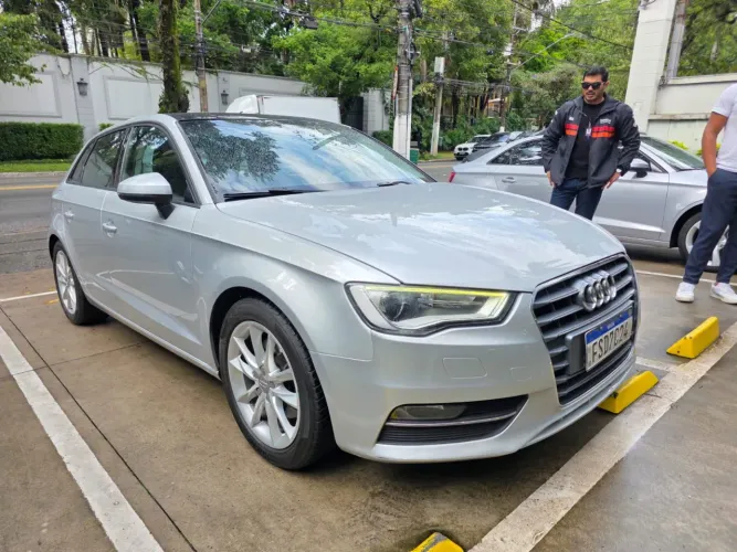 Audi A3 Sportback 1.8 16V TFSI S-tronic 5P 2014