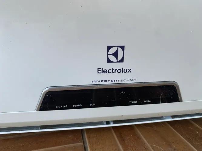 Evaporadora eletrolux 12mil BTU?s inverter