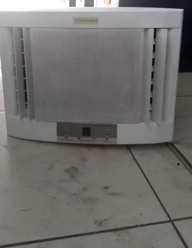 Ar-condicionado 7500btus usado