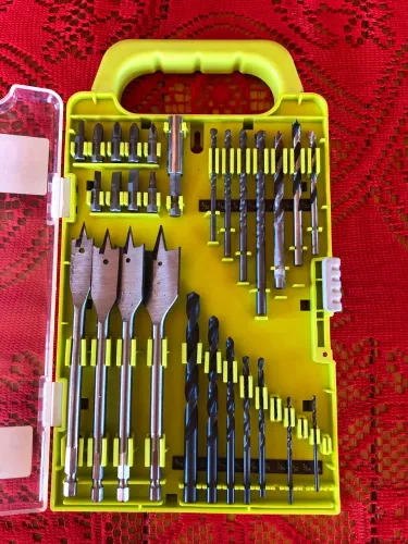 Conjunto de Brocas Riobi 31 peças