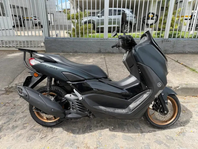 Nmax ano 2023 conect