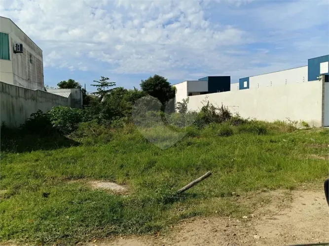 Terreno à venda em Guriri - RJ