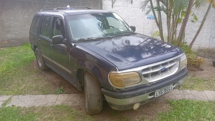 Ford Explorer XLT 4X2 4.0 V6 1997