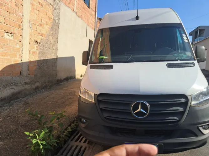 Mercedes-Benz Sprinter 417 Furgão L.t.a. Diesel (e6) 2024