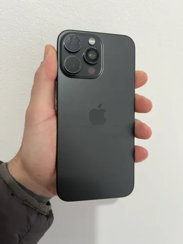 iPhone 15 Pro Max 256gb Black Titanium - Todo original! Muito lindo