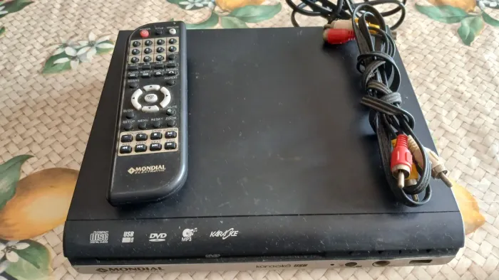 Compact disk, DVD, Karaoke Mondial e Compact disks