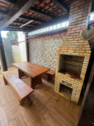 Mesa para churrasco 4.000, Sofá 4lugares 900,00, filtro 1000 litros 700,00