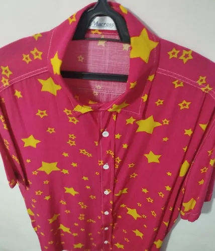 Camisa de botão Tamanho G, Macross Rosa Star (veste M, corte pequeno) nova