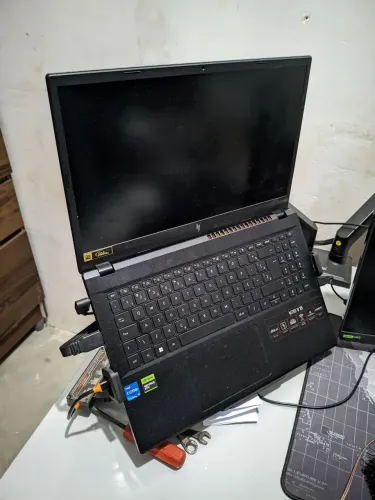 ACER NITRO V15