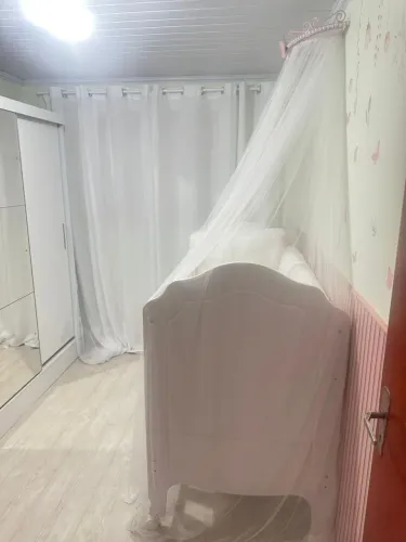 Vende se berço
