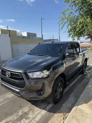 Toyota Hilux CD SR 4X4 2.8 TDI Diesel Aut. 2024