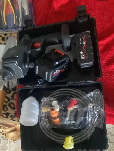 LAVADORA A BATERIA