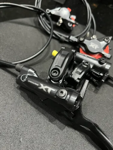 Freio A Disco Hidráulico Shimano Xt M8200 - Diant/tras.