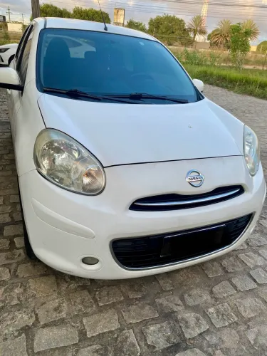 Nissan March SV 1.6 16V Flex Fuel 2014