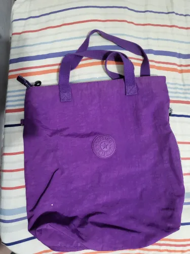 Bolsa roxa Kipling usada
