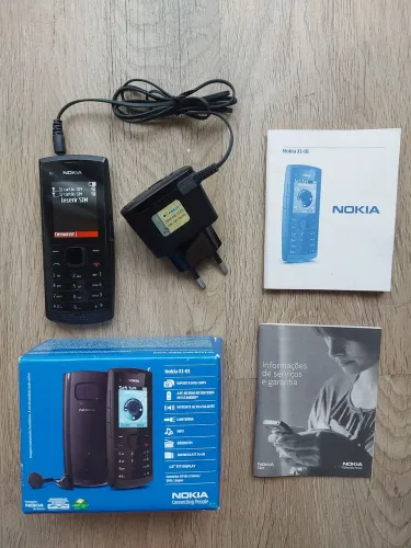 Nokia X1-01 Dual Chip, FM, MP3, Lanterna, Único dono<br>(Na Caixa Original)