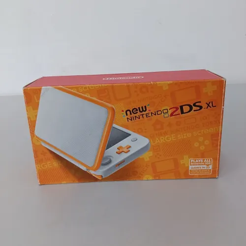Vendo New Nintendo 2DS XL Branco e Laranja Semi novo