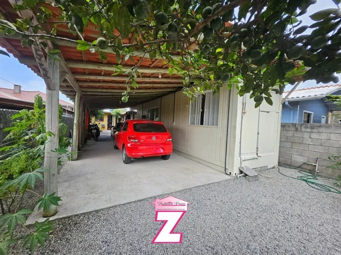 CONTAINER COM 2 QUARTOS + AMPLA GARAGEM E EDÍCULA