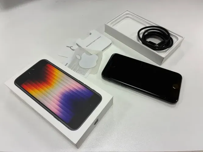 IPhone SE 2022 128GB Preto