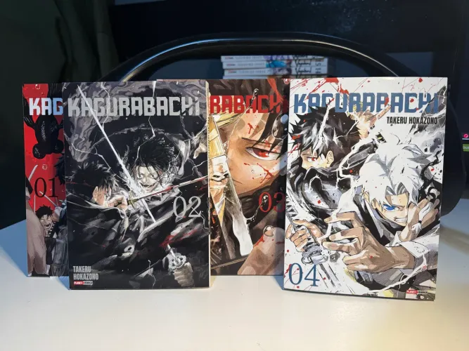 Mangás Kagurabachi